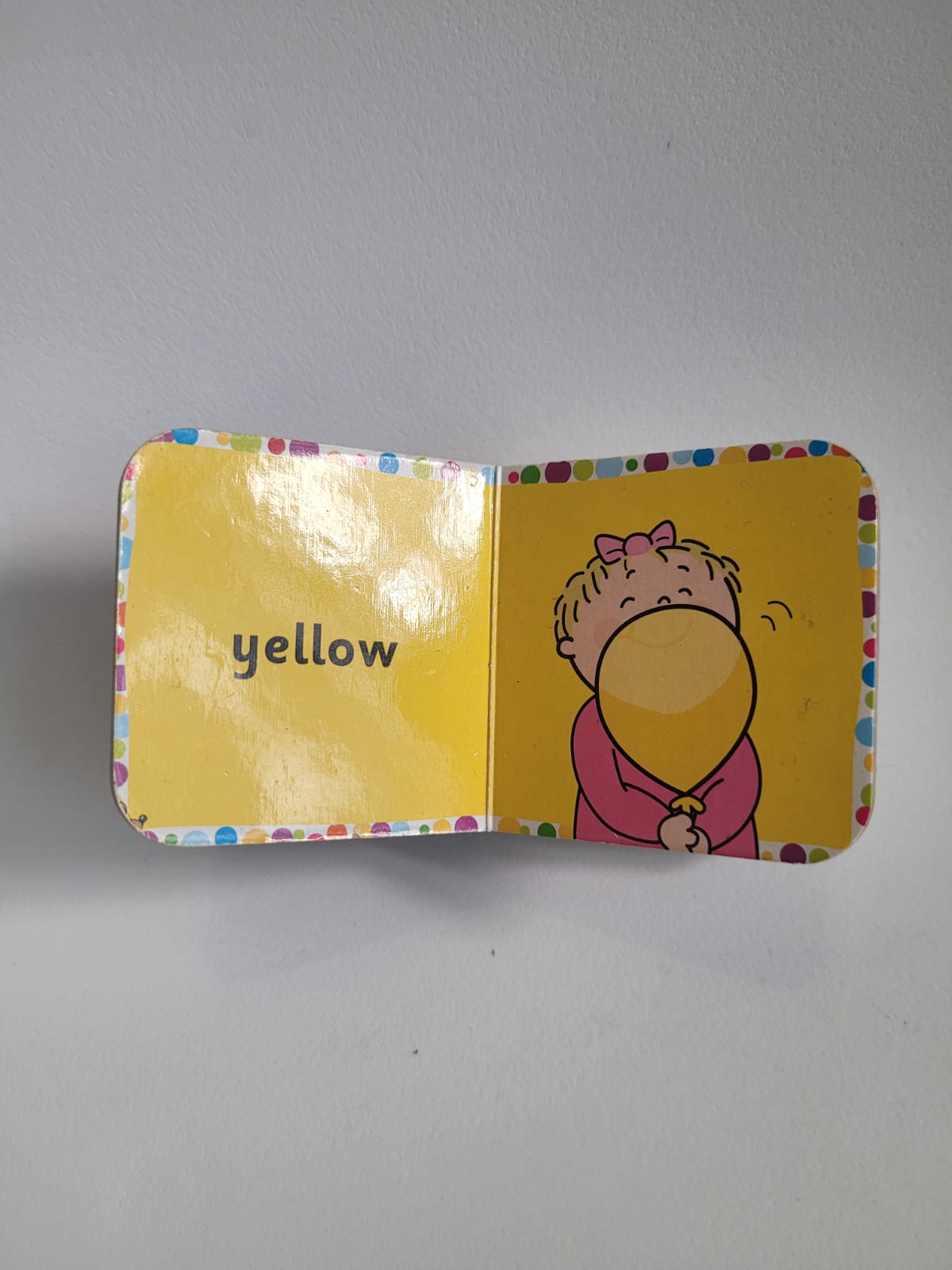 Colours with Mika book (Woolworths) - Image 3